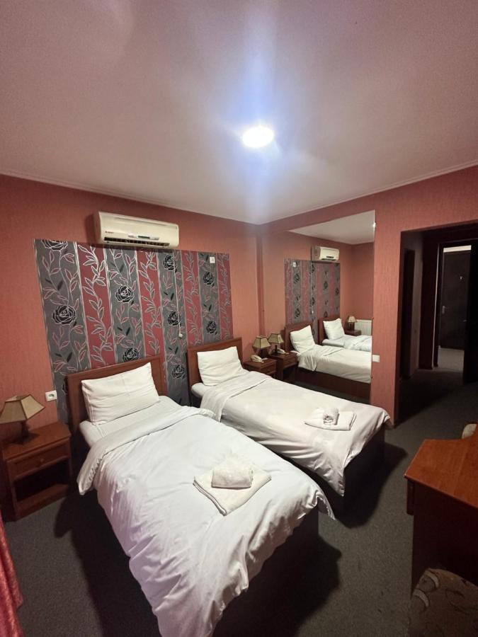 Imeri Park Hotel Koetaisi Buitenkant foto