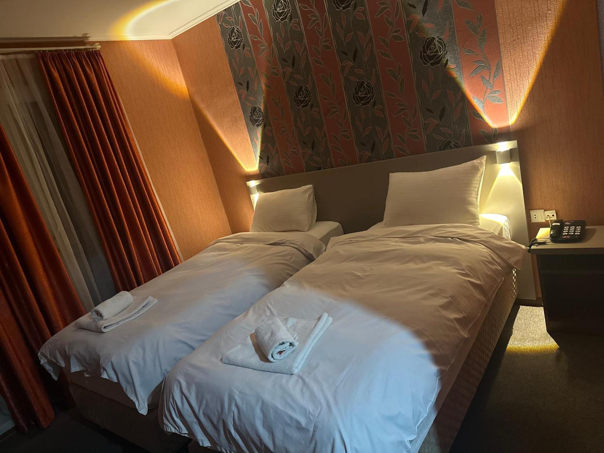 Imeri Park Hotel Koetaisi Buitenkant foto