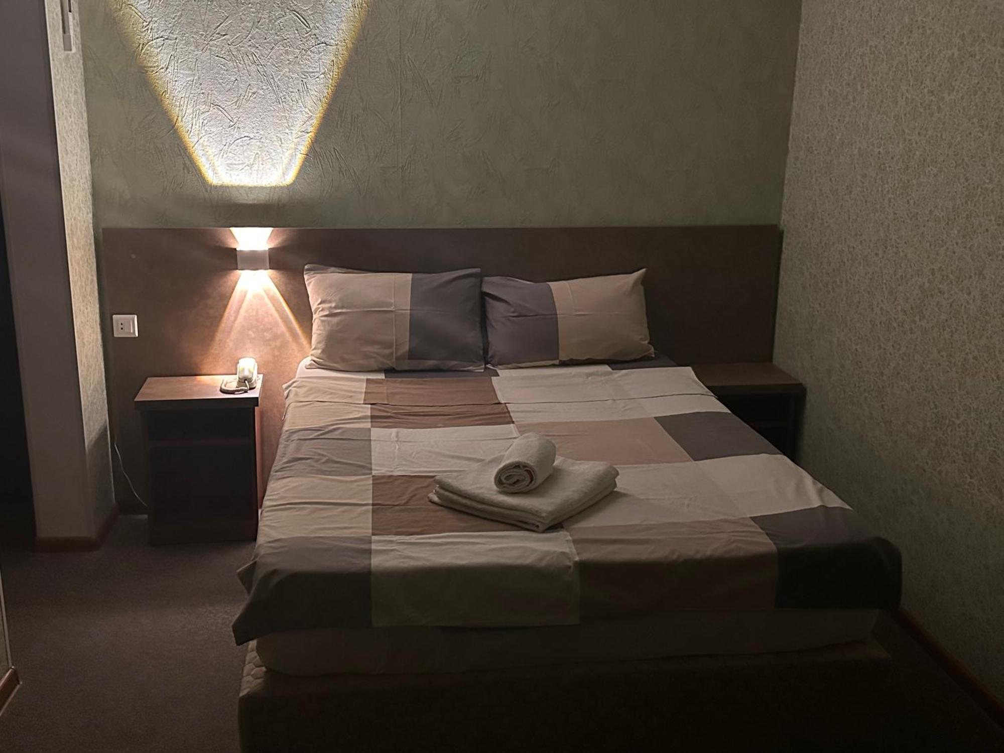 Imeri Park Hotel Koetaisi Buitenkant foto
