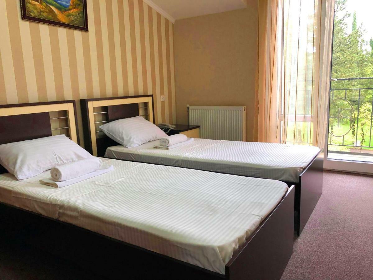 Imeri Park Hotel Koetaisi Buitenkant foto